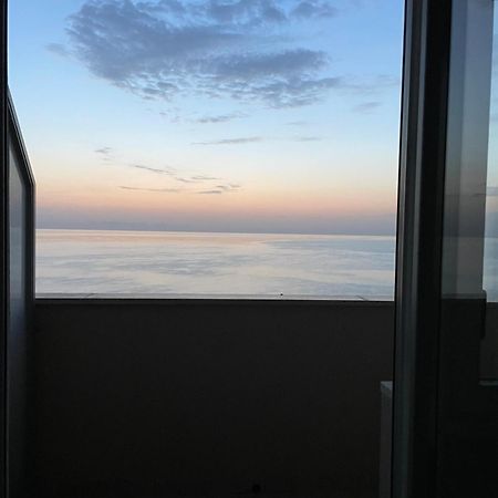 Il Balcone Sul Mare Apartment Porto Recanati Luaran gambar