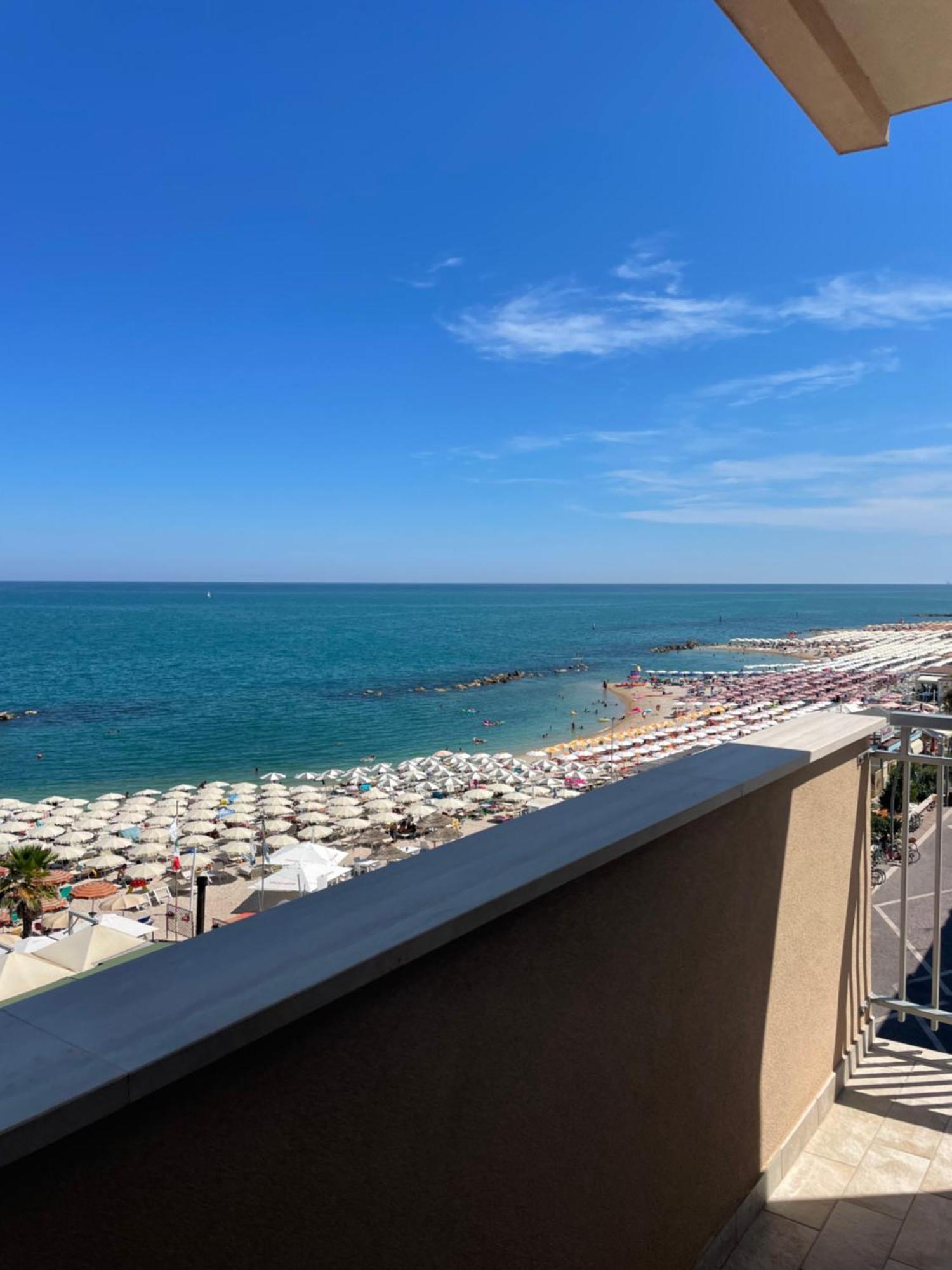 Il Balcone Sul Mare Apartment Porto Recanati Luaran gambar